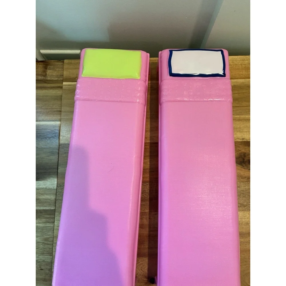 Barbie Dreamhouse HDY77 Pink Twin Bunk Beds Lot Green White Pillows Mattel